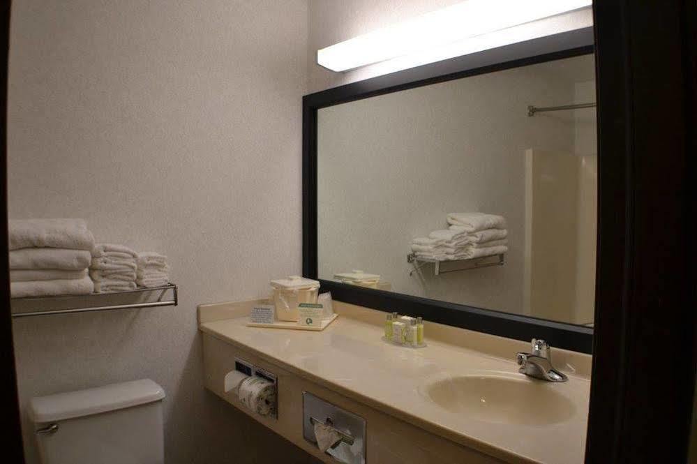 Dunes Express Inn And Suites Hart מראה חיצוני תמונה